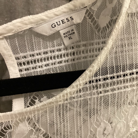 Guess lace tank XL - Picture 3 of 5